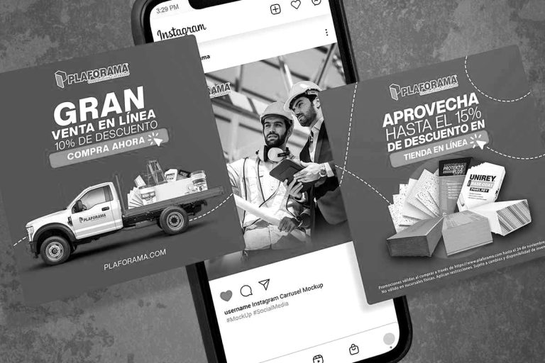 Teléfono con publicaciones de venta en línea, en blanco y negro